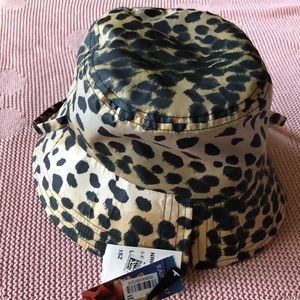 Women’s Totes Rain Hat Cheetah Print OS